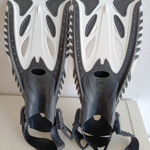 Crane fins size 35-38 like new