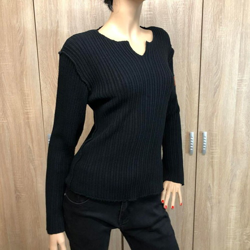 Free Wave knitted blouse size M like new, black