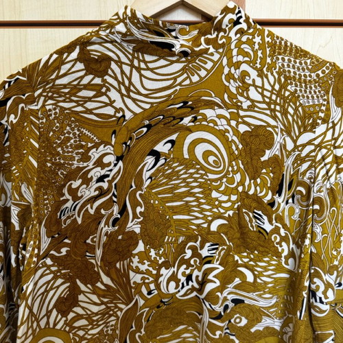 H&M Top like new, white and multicolor, size M