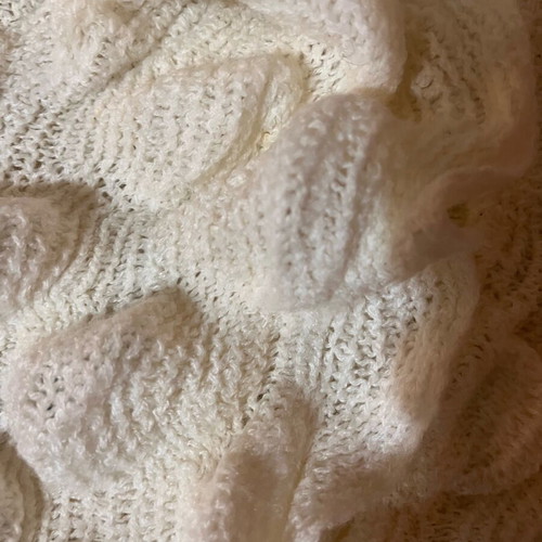 White scarf very soft like new