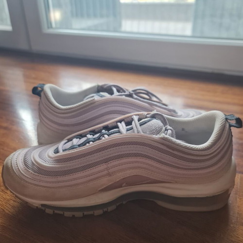 Nike athletic shoes size 39 like new, lilac