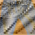  Jean Diesel n.30 ελάχιστα φορεμένο. Τιμή αγοράς 160 € τιμή πώλησης 50€