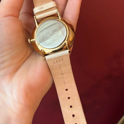 Tommy Hilfiger women's watch gold with leather strap like new