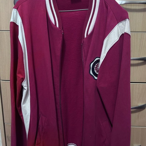 Levi’s cardigan medium red like new