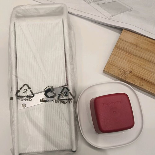 Tupperware cutting tool new with three settings