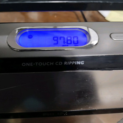 Philips AZ 1880 sound machine with USB, digital radio, MP3 PC input