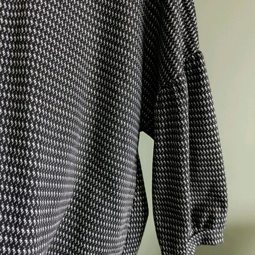 Deppy Joo women's blouse like new, black and gray, size M