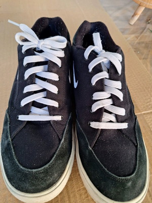 Nike SB men's shoes size 45.5 used, black canvas with leather