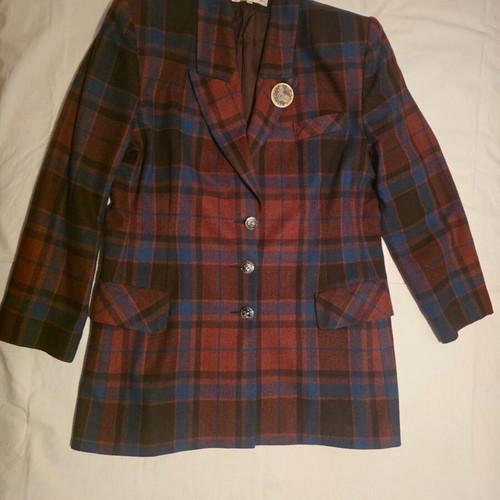 Vintage Barbara Alan long tartan blazer with metal buttons and brooch, like new