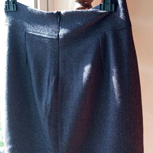 Woolen women's skirt size M like new