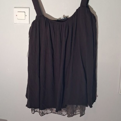 Thesis Top size M like new, khaki color