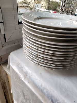 Porcelain plates set of 30, various sizes and depths