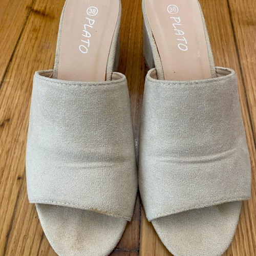 Plato Beige Mules Used Size 38