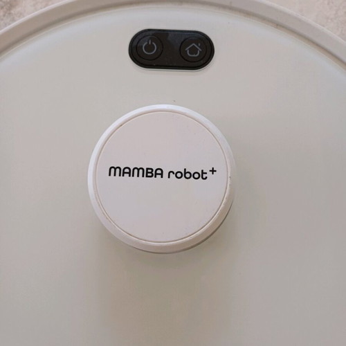 Rohnson Mamba Robot Vacuum Like New with Mapping and Wi-Fi White