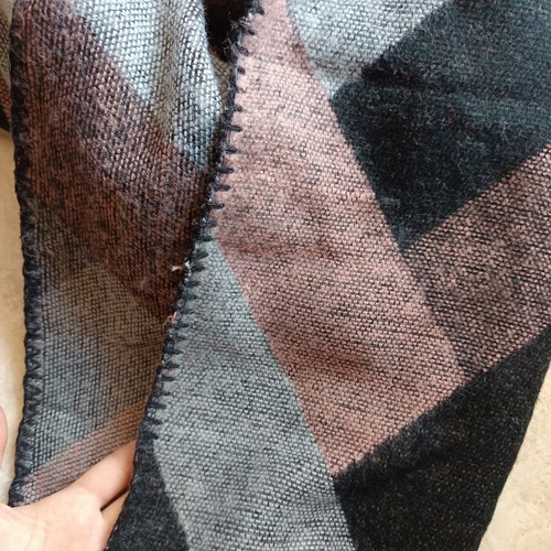 Women's scarf
