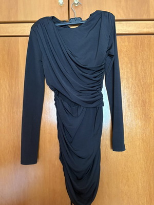 Dress with shoulder pads like new, black, size M
