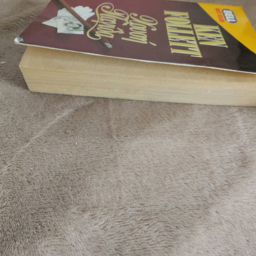 Book Golden Trap Ken Follett used