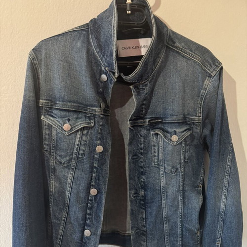 Calvin Klein Jeans denim jacket like new, size small, blue