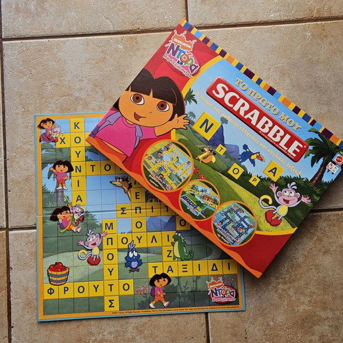Scrabble Dora bilingual educational board game, like new
