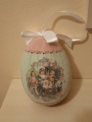 Decorative Easter Egg like new with pastel colors