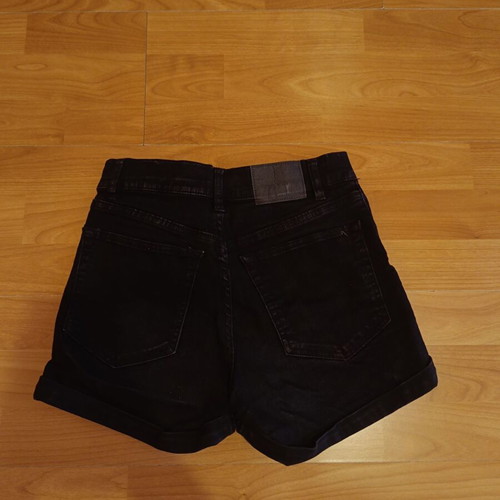 Black short tight shorts Pull & Bear like new, size XS