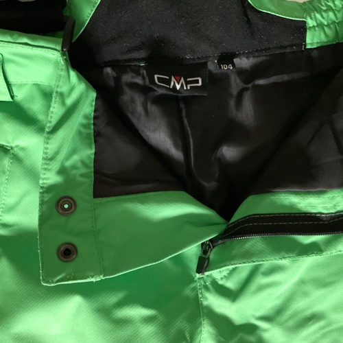 Children's ski suit new, waterproof, size 4 years, green