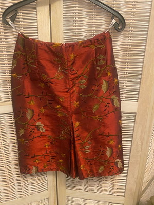 Pan dim skirt like new, red multicolor, size S