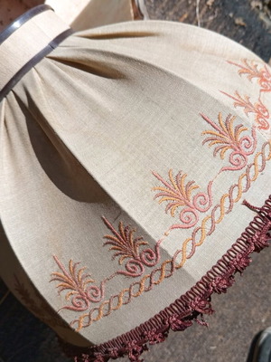 Lamp shade used, fabric with embroidery Φ40 h25