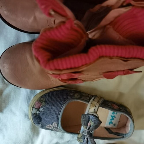 Tzani children's canvas ballerinas with floral design, size 25, used