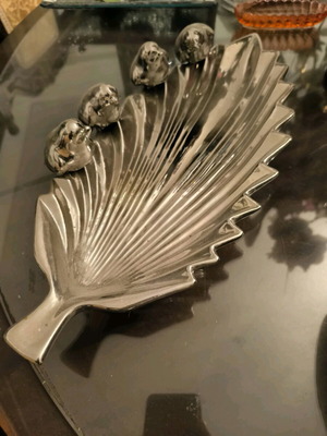 Decorative tray like new