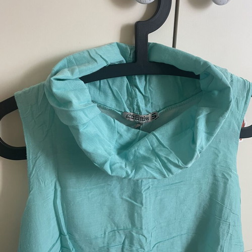 Attrativo turquoise blouse like new, size small