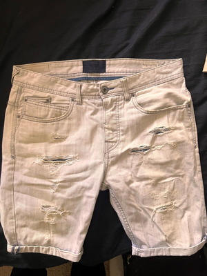 Bershka Bermuda new, white, size 42