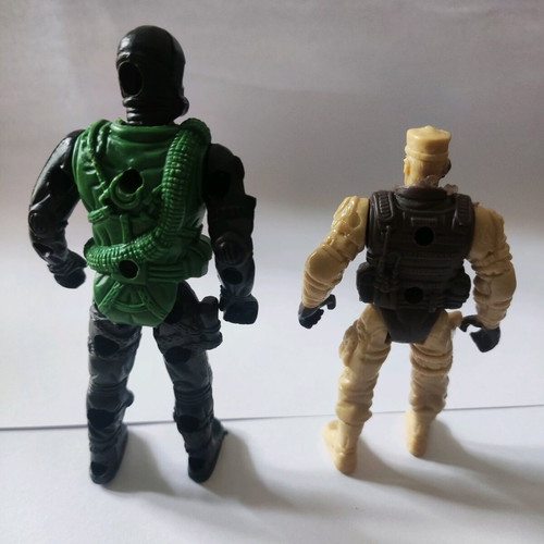 Military battle figures used in very good condition
