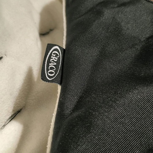 Graco Evo XT 2 in 1 stroller like new with free footmuff