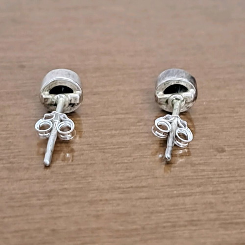 Stud earrings 925 silver with natural black agate like new
