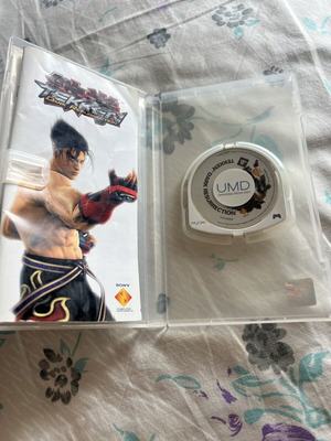 Tekken Dark Resurrection PSP game used, with box and manual