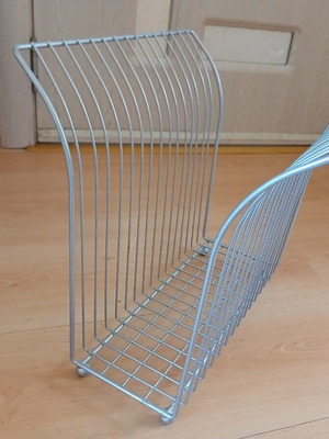 Magazine and Newspaper Rack like new