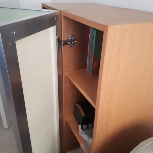 Beech wood shelves set of 2, like new, with glass doors