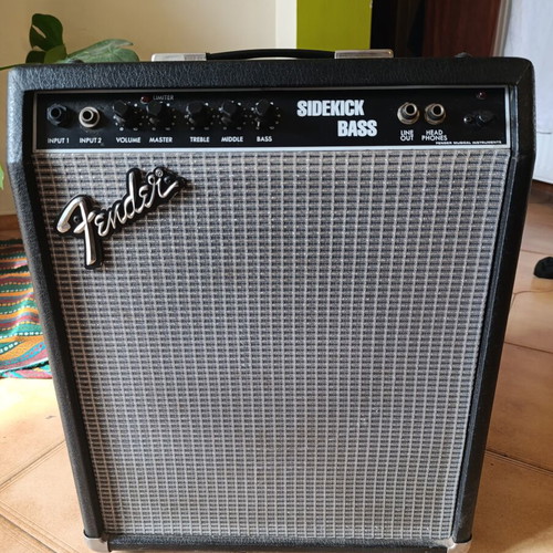 Fender Sidekick Bass 30 Vintage Amplifier refurbished, 1994 model