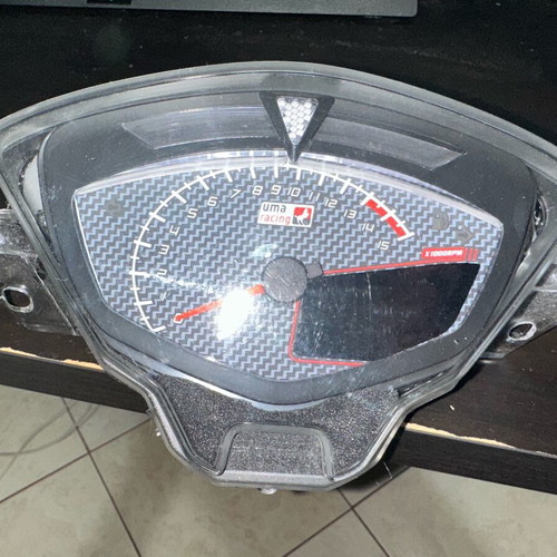 Racing type speedometer with Astrea Grand 110 shell used