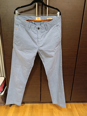 Hugo Boss slim fit men's pants new turquoise size 32/32