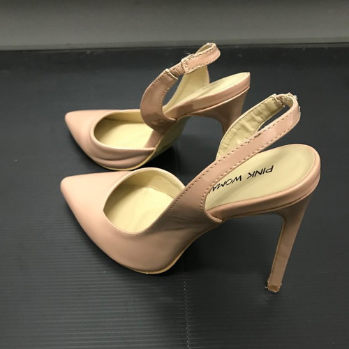 Patent leather beige pumps no 37 used, in excellent condition