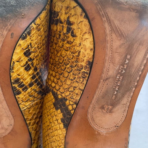Zara leather women's pumps size 37, yellow snake effect