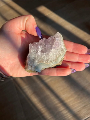 Amethyst stone like new