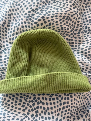Knitted hat used, light green