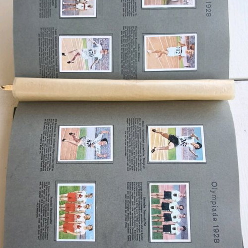 Die Welt in Bildern album used, 1930 edition with Olympic Games