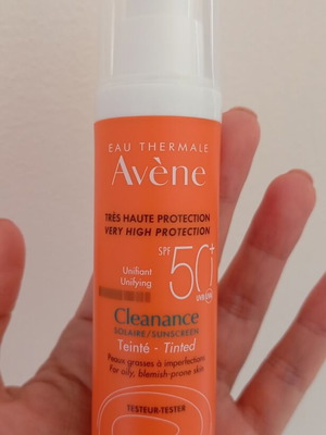 Avene Cleanance Unifying Tinted Sunscreen αντηλιακή κρέμα προσώπου με χρώμα