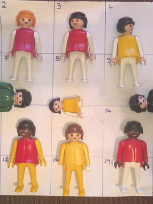 Playmobil pack of 9 figures