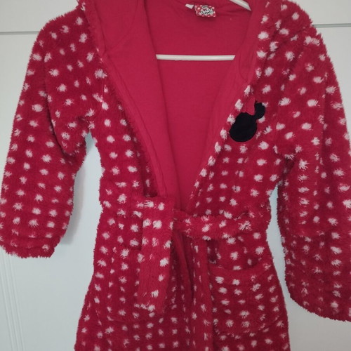 Minnie Disney winter robe like new, warm with hood size 8