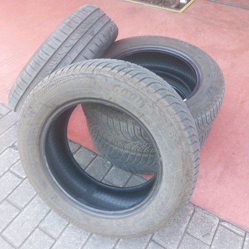 Good Year Vector 4 Seasons tires used, 3 pieces 185/65/15 in very good condition